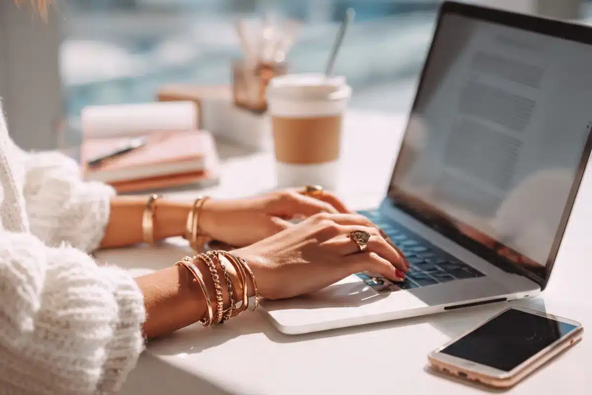 fashion-write-for-us-and-lifestyle